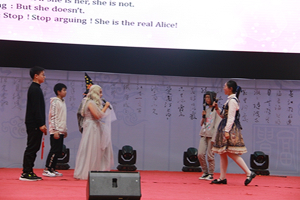 21节目表演.JPG