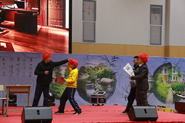 23节目表演.JPG