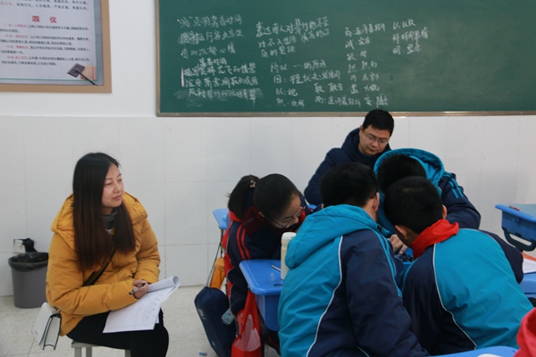 观摩课堂教学4.jpg