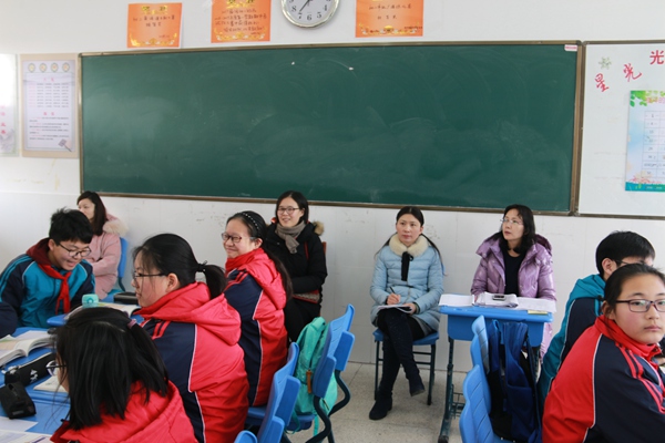 观摩课堂教学3.jpg