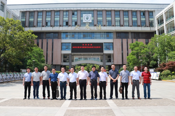11合影留念.jpg