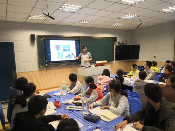 高波老师到新集中学送教1_副本.jpg
