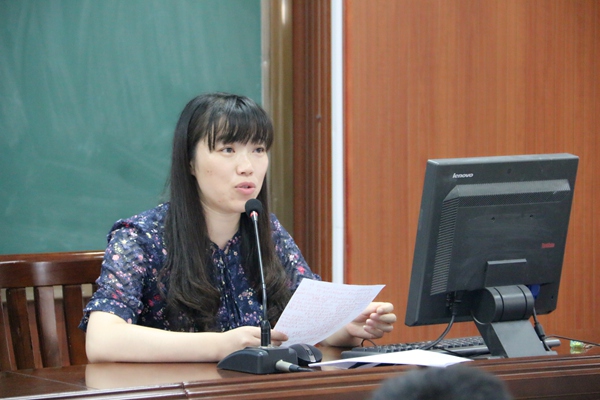 袁晓莉老师述职.jpg