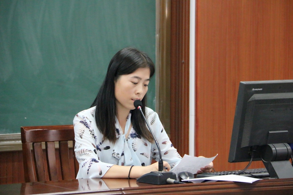 周燕老师述职.jpg