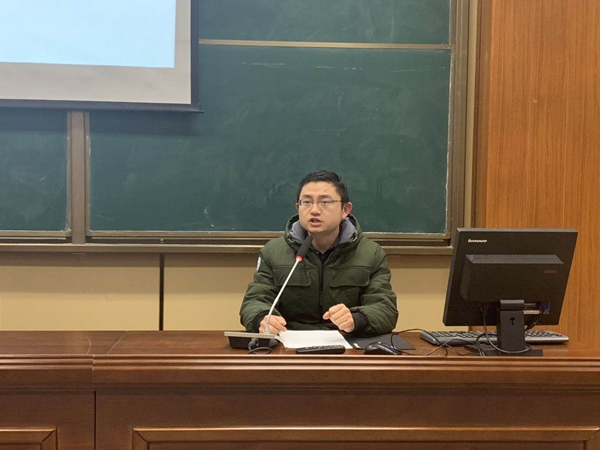 初三（9）班班主任郭寿进老师作表态发言.jpg