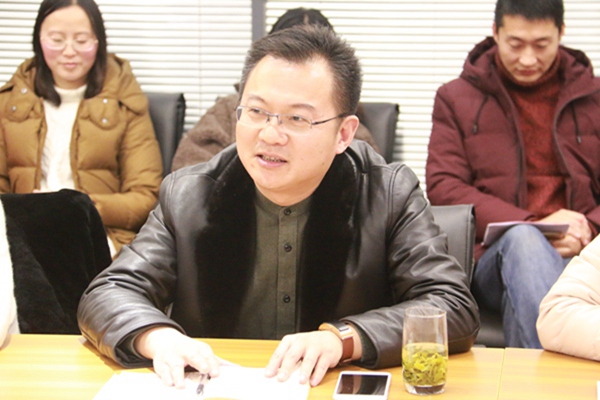 副校长崔伟做了表态发言.jpg