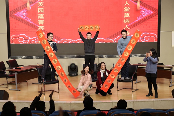 语文组老师们的精彩展示.jpg