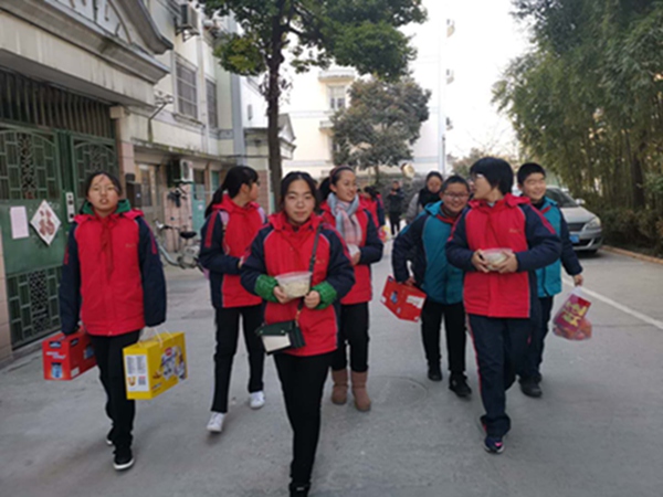 大家一起去送温暖啦！.JPG
