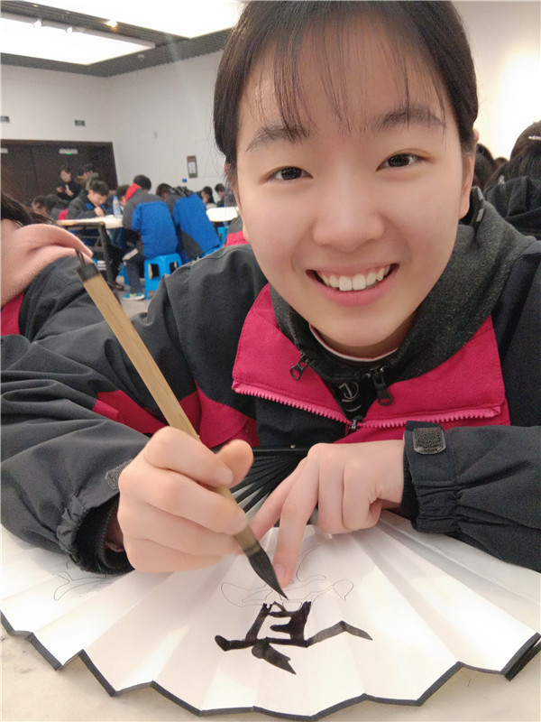 2学生制作兰亭扇2.jpg