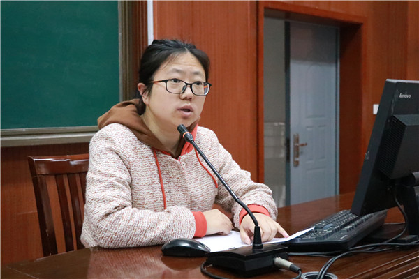 安琪老师发言.JPG