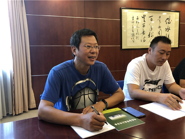 初一备课主任徐胜利讲话.JPG