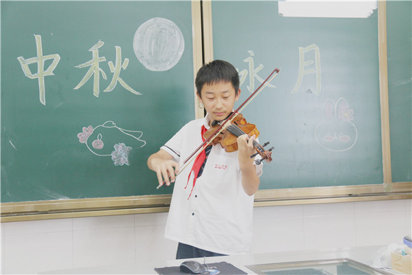 小提琴独奏.jpg