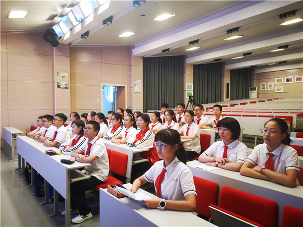 全体大队委参会.jpg