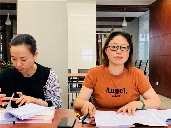 初二英语备课组长孟小玲老师发言.png