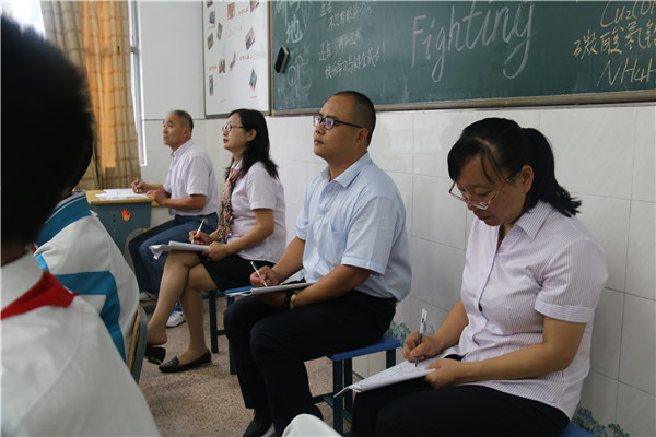 督学刘政听课.jpg
