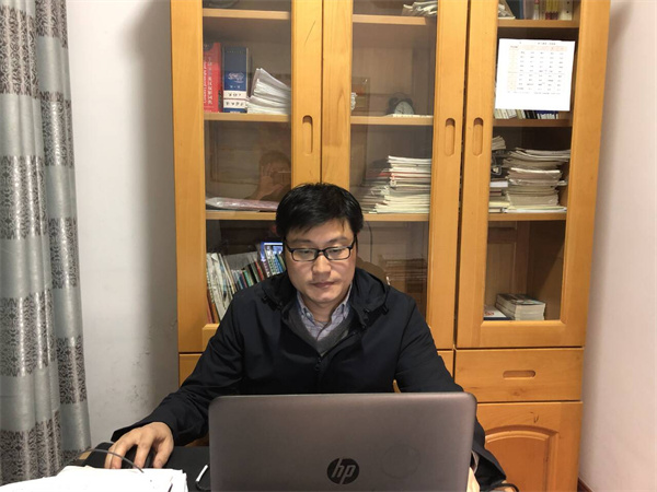 高一（1）班李浚铭家长发言.jpg