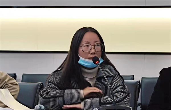 英语组高琴老师发言.jpg