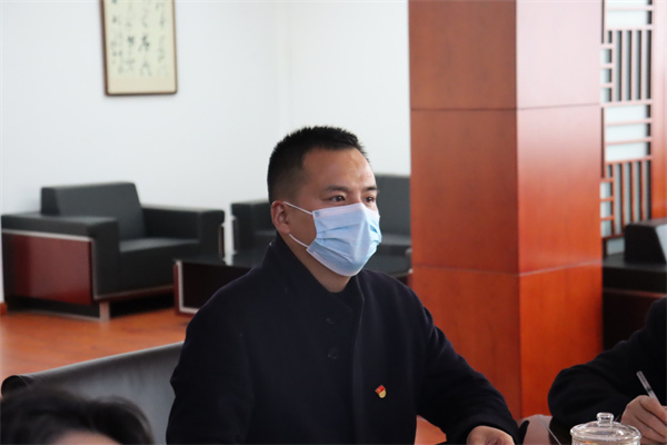 党委委员、党委办公室主任卞家海领学.jpg