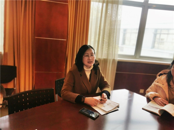 董爱华校长作新学期工作布置.jpg