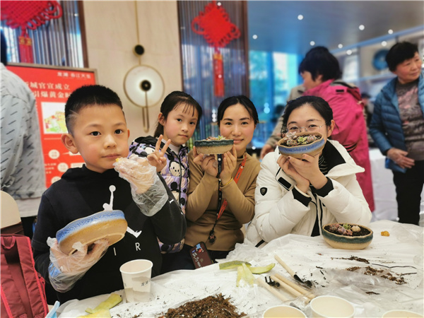 亲自种植的多肉.jpg