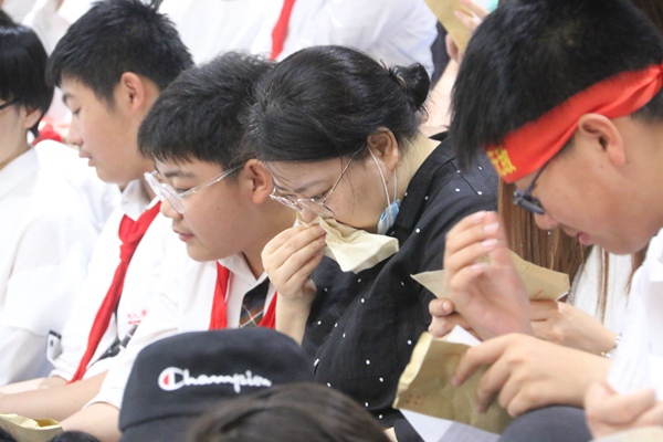 感动的瞬间.jpg