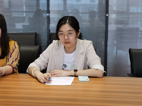 地理备课组长崔兰兰发言.jpg