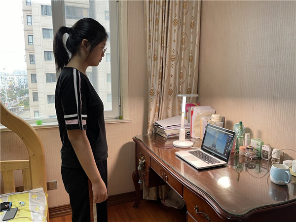 高一（10）主持人 马婧然.jpg