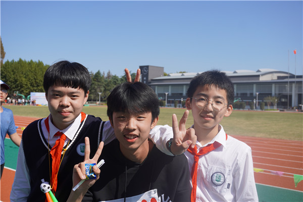 （第二篇）6运动员采访合照.JPG