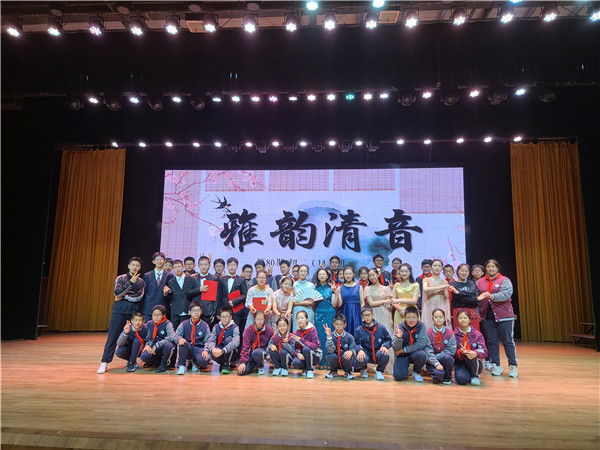 班级合照.jpg
