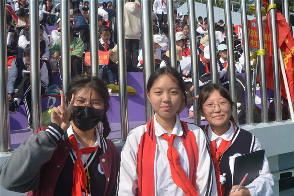 （第一篇）3方阵采访（初三）.jpg
