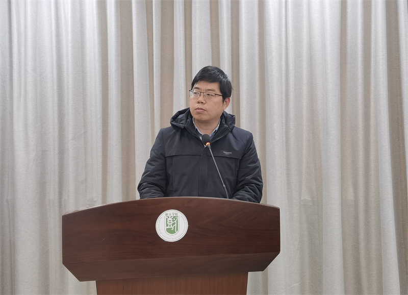 05语文组余红亮老师发言.jpg