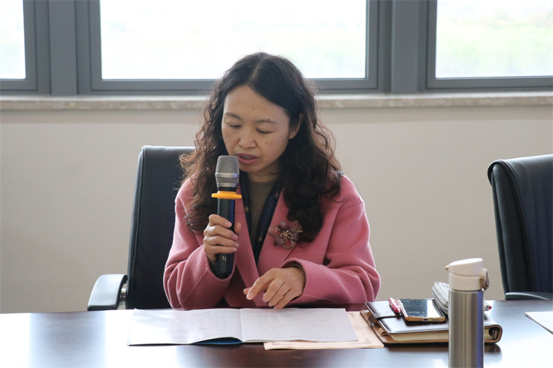 扬大附中陈茜老师主持.jpg