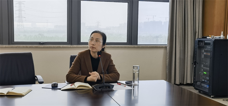 08高三年级主任卞家慧发言.jpg