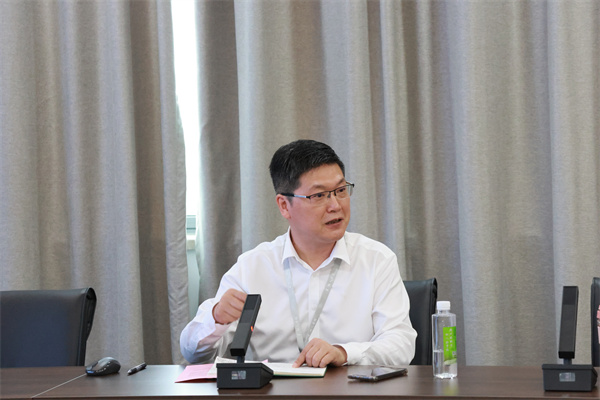 扬州市高中地理名师工作室总领衔程志华总结发言.jpg