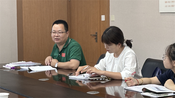 备课组长钮洪生发言.png
