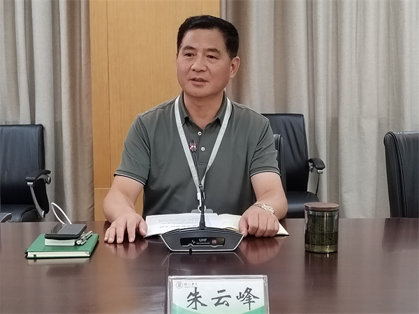 凤栖湖校区校长朱云峰讲话.jpg